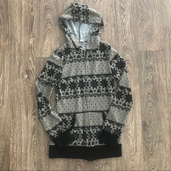 💥4/$25💥 Light Brown Snowflake Zip Up Sweater - Picture 3 of 4